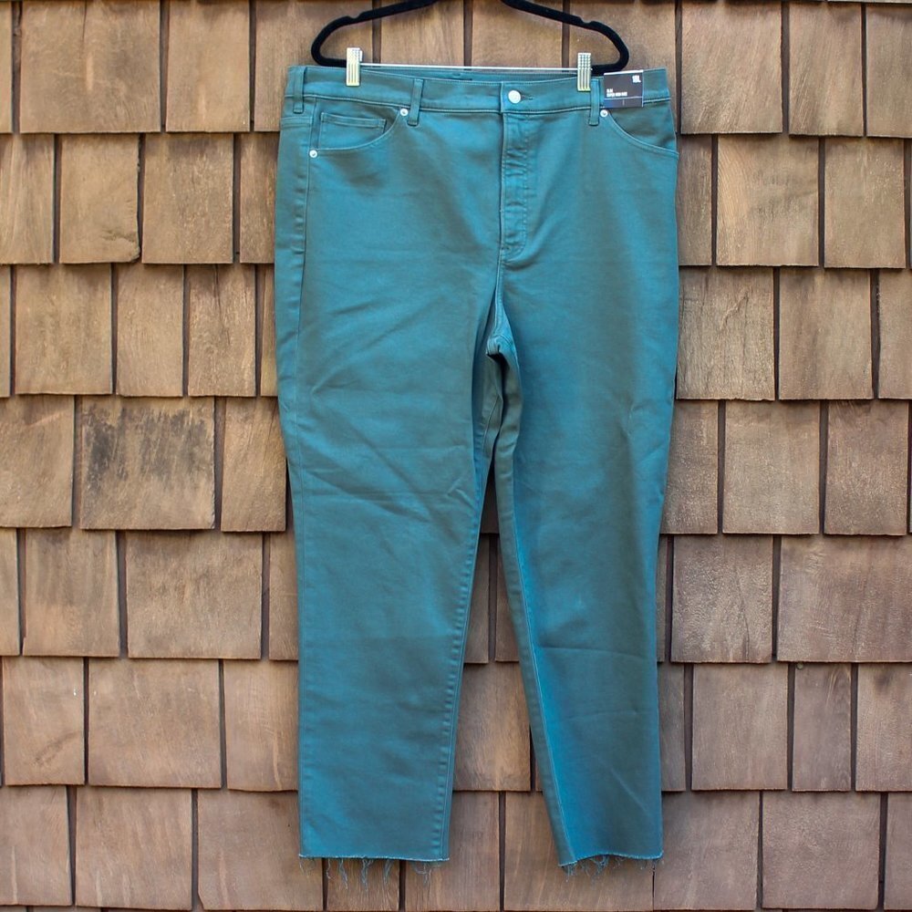 Express Super High‎ Waisted Green Raw Hem Slim Jeans NWT 18 Long Plus Size